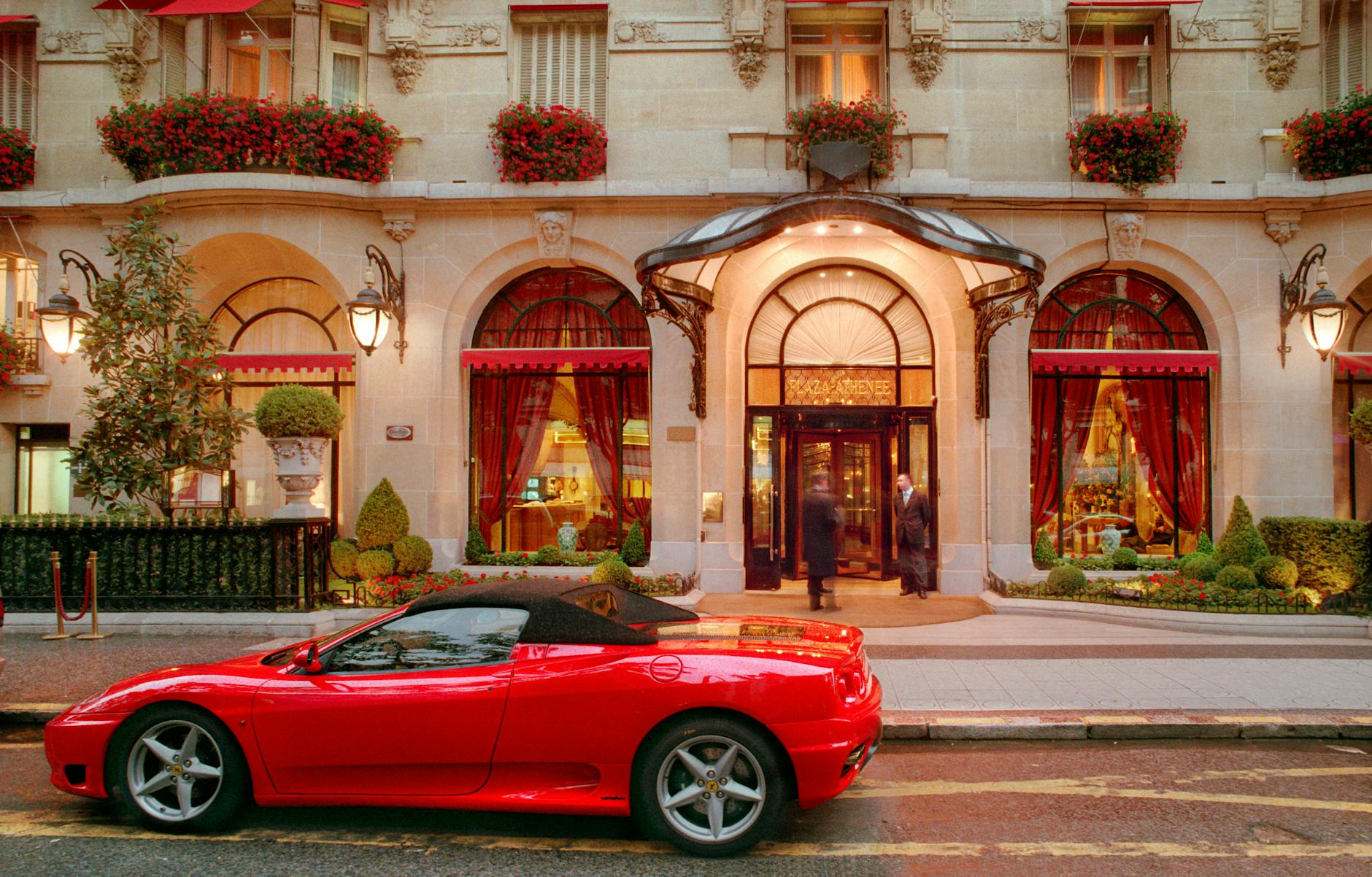 Luxury hotel entrance Melbourne chauffeur VIP transfer